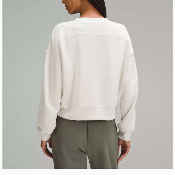 Lululemon Softstreme Perfectly Oversized Cropped Crew - Picture 3 of 12